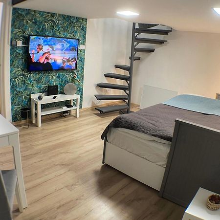 Nefelejcs Apartman Budapest Exteriör bild