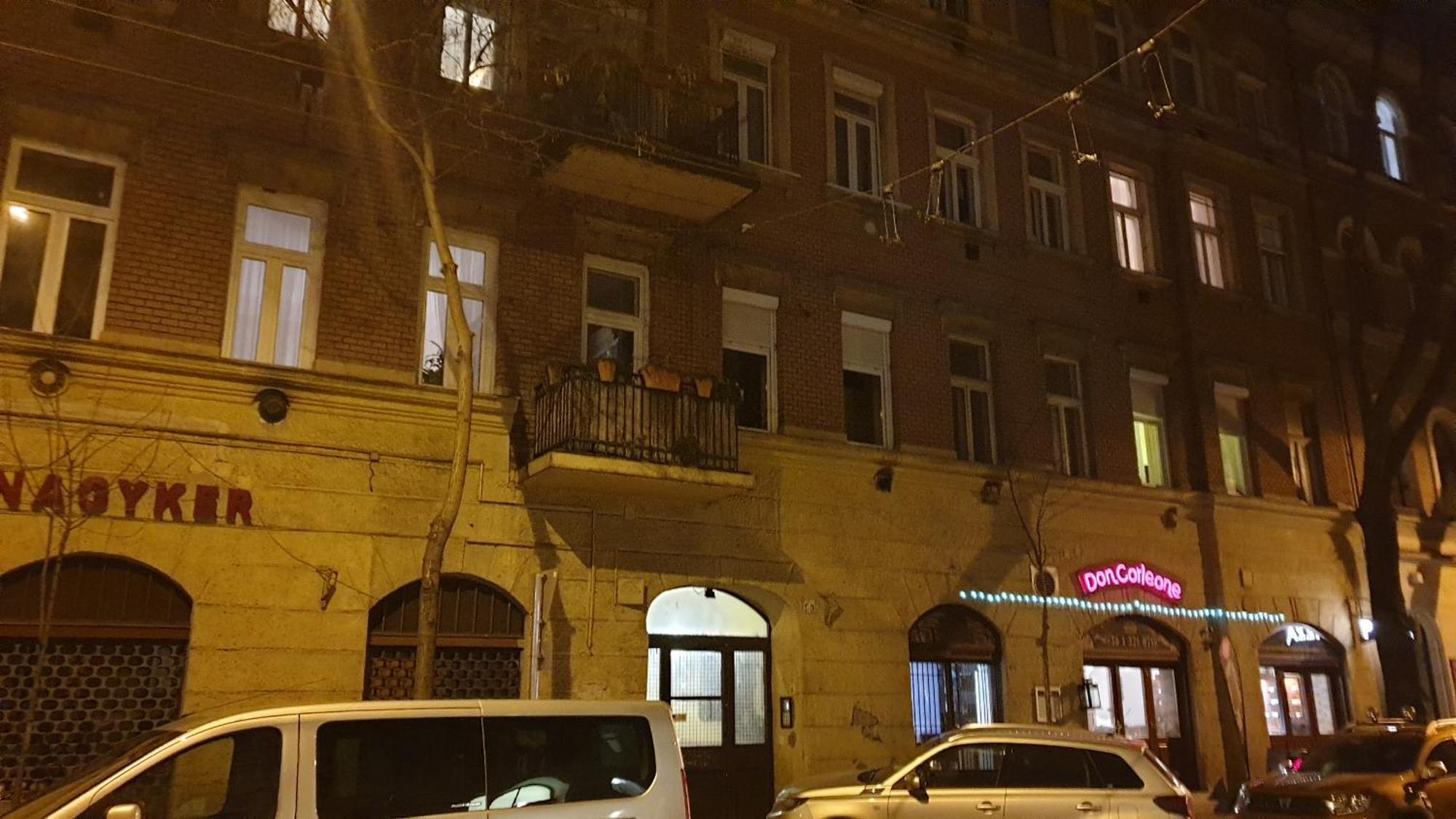 Nefelejcs Apartman Budapest Exteriör bild